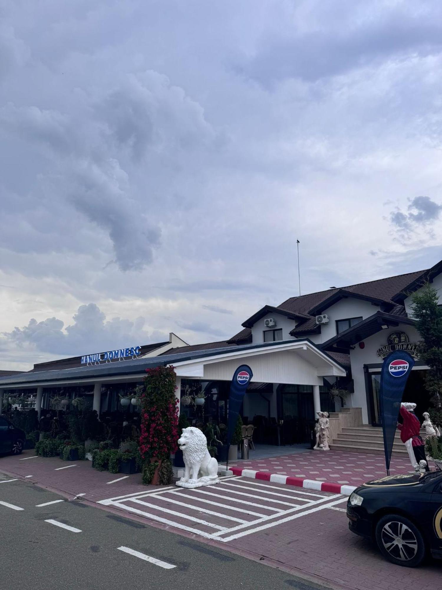 Hanul Domnesc Imperial Hotel & Spa Calan Exterior photo